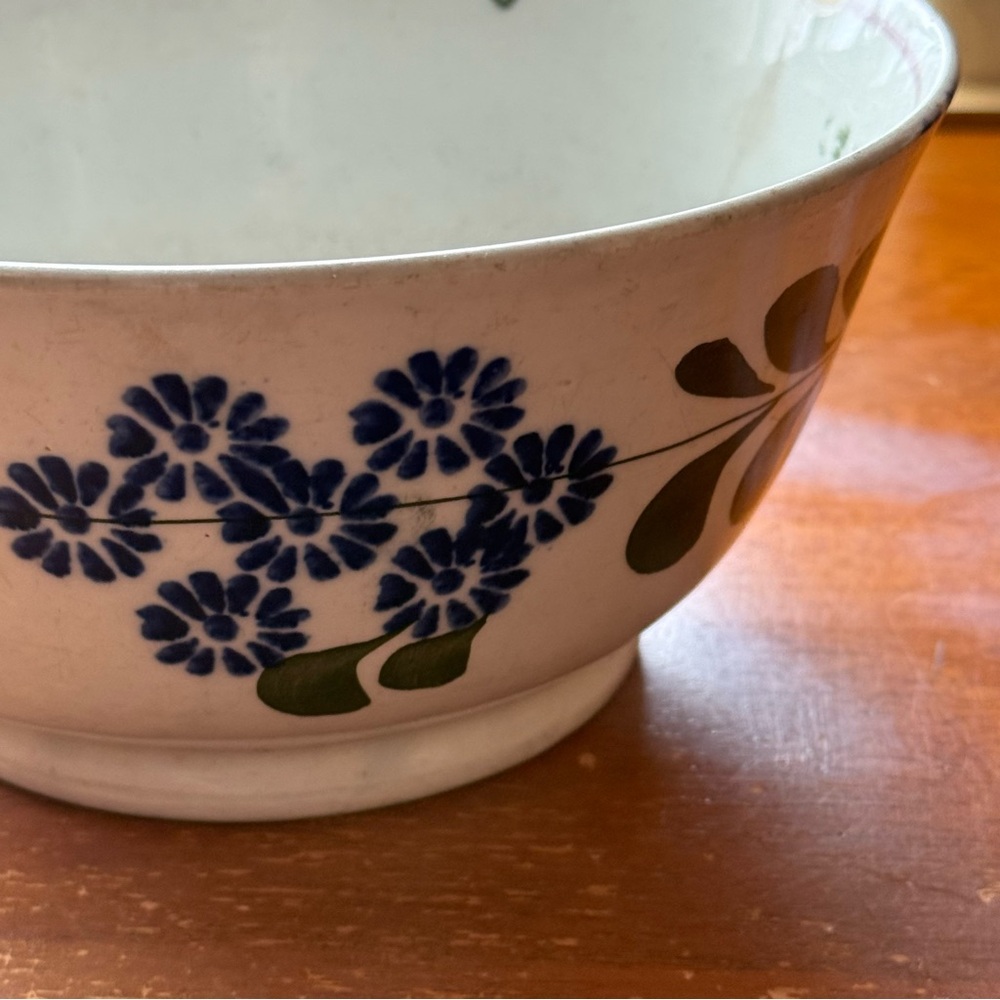 Beautiful Antique Hand Painted Floral Spongeware Bowl Made In England Late 1800s - Picture 4 of 14